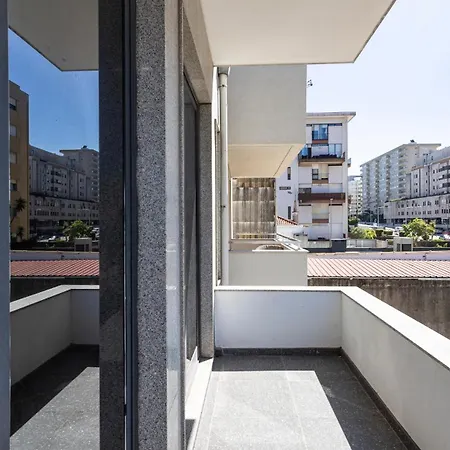 Sena 27 By Lovelystay Porto Exterior photo